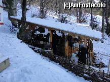 [P13] Oamenii coboara sa-si umple sticlele cu apa de la izvorul sfant » foto by dananecula*
 - 
<span class="allrVoted glyphicon glyphicon-heart hidden" id="av186769"></span>
<a class="m-l-10 hidden" id="sv186769" onclick="voting_Foto_DelVot(,186769,7879)" role="button">șterge vot <span class="glyphicon glyphicon-remove"></span></a>
<a id="v9186769" class=" c-red"  onclick="voting_Foto_SetVot(186769)" role="button"><span class="glyphicon glyphicon-heart-empty"></span> <b>LIKE</b> = Votează poza</a> <img class="hidden"  id="f186769W9" src="/imagini/loader.gif" border="0" /><span class="AjErrMes hidden" id="e186769ErM"></span>