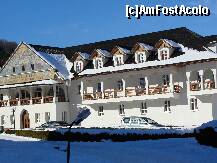 [P07] Academia Samabata din curtea interioara a manastirii Brancoveanu » foto by dananecula*
 - 
<span class="allrVoted glyphicon glyphicon-heart hidden" id="av186763"></span>
<a class="m-l-10 hidden" id="sv186763" onclick="voting_Foto_DelVot(,186763,7879)" role="button">șterge vot <span class="glyphicon glyphicon-remove"></span></a>
<a id="v9186763" class=" c-red"  onclick="voting_Foto_SetVot(186763)" role="button"><span class="glyphicon glyphicon-heart-empty"></span> <b>LIKE</b> = Votează poza</a> <img class="hidden"  id="f186763W9" src="/imagini/loader.gif" border="0" /><span class="AjErrMes hidden" id="e186763ErM"></span>