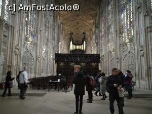 [P39] Capela Colegiului Regelui; în față, iconostasul de stejar și orga dăruită de Regele Henry VIII » foto by crismis
 - 
<span class="allrVoted glyphicon glyphicon-heart hidden" id="av837064"></span>
<a class="m-l-10 hidden" id="sv837064" onclick="voting_Foto_DelVot(,837064,7883)" role="button">șterge vot <span class="glyphicon glyphicon-remove"></span></a>
<a id="v9837064" class=" c-red"  onclick="voting_Foto_SetVot(837064)" role="button"><span class="glyphicon glyphicon-heart-empty"></span> <b>LIKE</b> = Votează poza</a> <img class="hidden"  id="f837064W9" src="/imagini/loader.gif" border="0" /><span class="AjErrMes hidden" id="e837064ErM"></span>