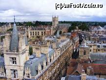 [P06] Cambridge - spre Trinity Street » foto by makuy*
 - 
<span class="allrVoted glyphicon glyphicon-heart hidden" id="av489458"></span>
<a class="m-l-10 hidden" id="sv489458" onclick="voting_Foto_DelVot(,489458,7883)" role="button">șterge vot <span class="glyphicon glyphicon-remove"></span></a>
<a id="v9489458" class=" c-red"  onclick="voting_Foto_SetVot(489458)" role="button"><span class="glyphicon glyphicon-heart-empty"></span> <b>LIKE</b> = Votează poza</a> <img class="hidden"  id="f489458W9" src="/imagini/loader.gif" border="0" /><span class="AjErrMes hidden" id="e489458ErM"></span>