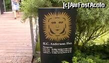 [P03] Sigla de la intrarea în muzeul H.C. Andersen » foto by Costi
 - 
<span class="allrVoted glyphicon glyphicon-heart hidden" id="av156954"></span>
<a class="m-l-10 hidden" id="sv156954" onclick="voting_Foto_DelVot(,156954,7891)" role="button">șterge vot <span class="glyphicon glyphicon-remove"></span></a>
<a id="v9156954" class=" c-red"  onclick="voting_Foto_SetVot(156954)" role="button"><span class="glyphicon glyphicon-heart-empty"></span> <b>LIKE</b> = Votează poza</a> <img class="hidden"  id="f156954W9" src="/imagini/loader.gif" border="0" /><span class="AjErrMes hidden" id="e156954ErM"></span>
