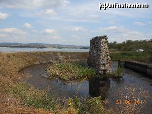 [P05] Kladovo - Podul lui Traian, rămăşiţe de acum 2000 de ani.  » foto by iulianic
 - 
<span class="allrVoted glyphicon glyphicon-heart hidden" id="av554035"></span>
<a class="m-l-10 hidden" id="sv554035" onclick="voting_Foto_DelVot(,554035,7892)" role="button">șterge vot <span class="glyphicon glyphicon-remove"></span></a>
<a id="v9554035" class=" c-red"  onclick="voting_Foto_SetVot(554035)" role="button"><span class="glyphicon glyphicon-heart-empty"></span> <b>LIKE</b> = Votează poza</a> <img class="hidden"  id="f554035W9" src="/imagini/loader.gif" border="0" /><span class="AjErrMes hidden" id="e554035ErM"></span>