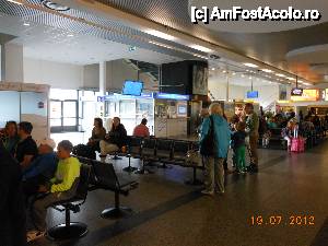 [P02] Tallinn - În aşteptarea momentului îmbarcării.  » foto by iulianic
 - 
<span class="allrVoted glyphicon glyphicon-heart hidden" id="av487428"></span>
<a class="m-l-10 hidden" id="sv487428" onclick="voting_Foto_DelVot(,487428,7893)" role="button">șterge vot <span class="glyphicon glyphicon-remove"></span></a>
<a id="v9487428" class=" c-red"  onclick="voting_Foto_SetVot(487428)" role="button"><span class="glyphicon glyphicon-heart-empty"></span> <b>LIKE</b> = Votează poza</a> <img class="hidden"  id="f487428W9" src="/imagini/loader.gif" border="0" /><span class="AjErrMes hidden" id="e487428ErM"></span>