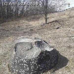 [P23] Muzeul Trovanților Costești » foto by Mioritik
 - 
<span class="allrVoted glyphicon glyphicon-heart hidden" id="av1288576"></span>
<a class="m-l-10 hidden" id="sv1288576" onclick="voting_Foto_DelVot(,1288576,7908)" role="button">șterge vot <span class="glyphicon glyphicon-remove"></span></a>
<a id="v91288576" class=" c-red"  onclick="voting_Foto_SetVot(1288576)" role="button"><span class="glyphicon glyphicon-heart-empty"></span> <b>LIKE</b> = Votează poza</a> <img class="hidden"  id="f1288576W9" src="/imagini/loader.gif" border="0" /><span class="AjErrMes hidden" id="e1288576ErM"></span>