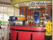 [P12] Barul de linga rest. » foto by mary-criss
 - 
<span class="allrVoted glyphicon glyphicon-heart hidden" id="av158018"></span>
<a class="m-l-10 hidden" id="sv158018" onclick="voting_Foto_DelVot(,158018,7915)" role="button">șterge vot <span class="glyphicon glyphicon-remove"></span></a>
<a id="v9158018" class=" c-red"  onclick="voting_Foto_SetVot(158018)" role="button"><span class="glyphicon glyphicon-heart-empty"></span> <b>LIKE</b> = Votează poza</a> <img class="hidden"  id="f158018W9" src="/imagini/loader.gif" border="0" /><span class="AjErrMes hidden" id="e158018ErM"></span>