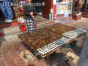 [P34] Kathmandu - La Stupa Boudhanath. » foto by iulianic
 - 
<span class="allrVoted glyphicon glyphicon-heart hidden" id="av1469337"></span>
<a class="m-l-10 hidden" id="sv1469337" onclick="voting_Foto_DelVot(,1469337,7929)" role="button">șterge vot <span class="glyphicon glyphicon-remove"></span></a>
<a id="v91469337" class=" c-red"  onclick="voting_Foto_SetVot(1469337)" role="button"><span class="glyphicon glyphicon-heart-empty"></span> <b>LIKE</b> = Votează poza</a> <img class="hidden"  id="f1469337W9" src="/imagini/loader.gif" border="0" /><span class="AjErrMes hidden" id="e1469337ErM"></span>
