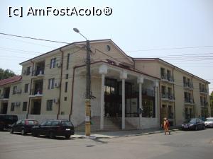 [P54] În zona centrală a orașului Techirghiol am remarcat hotelul Anina, o locație care arată foarte bine.  » foto by Floryn81
 - 
<span class="allrVoted glyphicon glyphicon-heart hidden" id="av770737"></span>
<a class="m-l-10 hidden" id="sv770737" onclick="voting_Foto_DelVot(,770737,7935)" role="button">șterge vot <span class="glyphicon glyphicon-remove"></span></a>
<a id="v9770737" class=" c-red"  onclick="voting_Foto_SetVot(770737)" role="button"><span class="glyphicon glyphicon-heart-empty"></span> <b>LIKE</b> = Votează poza</a> <img class="hidden"  id="f770737W9" src="/imagini/loader.gif" border="0" /><span class="AjErrMes hidden" id="e770737ErM"></span>