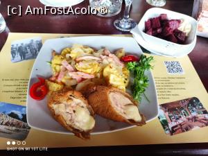 [P20] Cordon Bleu cu cartofi a la Dragodana și salată de sfeclă roșie » foto by Pușcașu Marin
 - 
<span class="allrVoted glyphicon glyphicon-heart hidden" id="av1448610"></span>
<a class="m-l-10 hidden" id="sv1448610" onclick="voting_Foto_DelVot(,1448610,7936)" role="button">șterge vot <span class="glyphicon glyphicon-remove"></span></a>
<a id="v91448610" class=" c-red"  onclick="voting_Foto_SetVot(1448610)" role="button"><span class="glyphicon glyphicon-heart-empty"></span> <b>LIKE</b> = Votează poza</a> <img class="hidden"  id="f1448610W9" src="/imagini/loader.gif" border="0" /><span class="AjErrMes hidden" id="e1448610ErM"></span>