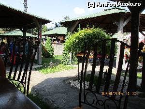 [P12] Alt colt al restaurantului.  » foto by elviramvio
 - 
<span class="allrVoted glyphicon glyphicon-heart hidden" id="av660984"></span>
<a class="m-l-10 hidden" id="sv660984" onclick="voting_Foto_DelVot(,660984,7936)" role="button">șterge vot <span class="glyphicon glyphicon-remove"></span></a>
<a id="v9660984" class=" c-red"  onclick="voting_Foto_SetVot(660984)" role="button"><span class="glyphicon glyphicon-heart-empty"></span> <b>LIKE</b> = Votează poza</a> <img class="hidden"  id="f660984W9" src="/imagini/loader.gif" border="0" /><span class="AjErrMes hidden" id="e660984ErM"></span>