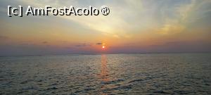 [P79] <strong>Meeru Island Resort & Spa,rasarit de soare</strong> » foto by elenaadina
 - 
<span class="allrVoted glyphicon glyphicon-heart hidden" id="av1421163"></span>
<a class="m-l-10 hidden" id="sv1421163" onclick="voting_Foto_DelVot(,1421163,7942)" role="button">șterge vot <span class="glyphicon glyphicon-remove"></span></a>
<a id="v91421163" class=" c-red"  onclick="voting_Foto_SetVot(1421163)" role="button"><span class="glyphicon glyphicon-heart-empty"></span> <b>LIKE</b> = Votează poza</a> <img class="hidden"  id="f1421163W9" src="/imagini/loader.gif" border="0" /><span class="AjErrMes hidden" id="e1421163ErM"></span>