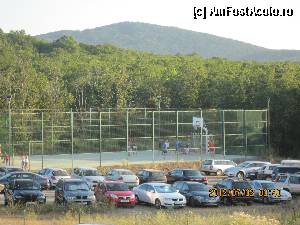 [P04] Terenul de sport de lângă parcare » foto by Klaudyia
 - 
<span class="allrVoted glyphicon glyphicon-heart hidden" id="av346973"></span>
<a class="m-l-10 hidden" id="sv346973" onclick="voting_Foto_DelVot(,346973,7962)" role="button">șterge vot <span class="glyphicon glyphicon-remove"></span></a>
<a id="v9346973" class=" c-red"  onclick="voting_Foto_SetVot(346973)" role="button"><span class="glyphicon glyphicon-heart-empty"></span> <b>LIKE</b> = Votează poza</a> <img class="hidden"  id="f346973W9" src="/imagini/loader.gif" border="0" /><span class="AjErrMes hidden" id="e346973ErM"></span>