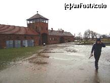 [P14] Birkenau - Lasati orice speranta, voi cei intrati aici. » foto by popescu.borsa*
 - 
<span class="allrVoted glyphicon glyphicon-heart hidden" id="av160526"></span>
<a class="m-l-10 hidden" id="sv160526" onclick="voting_Foto_DelVot(,160526,7968)" role="button">șterge vot <span class="glyphicon glyphicon-remove"></span></a>
<a id="v9160526" class=" c-red"  onclick="voting_Foto_SetVot(160526)" role="button"><span class="glyphicon glyphicon-heart-empty"></span> <b>LIKE</b> = Votează poza</a> <img class="hidden"  id="f160526W9" src="/imagini/loader.gif" border="0" /><span class="AjErrMes hidden" id="e160526ErM"></span>
