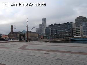 [P08] Malmo, Suedia. Esplanada din fața Gării. » foto by mihaelavoicu
 - 
<span class="allrVoted glyphicon glyphicon-heart hidden" id="av1195001"></span>
<a class="m-l-10 hidden" id="sv1195001" onclick="voting_Foto_DelVot(,1195001,7982)" role="button">șterge vot <span class="glyphicon glyphicon-remove"></span></a>
<a id="v91195001" class=" c-red"  onclick="voting_Foto_SetVot(1195001)" role="button"><span class="glyphicon glyphicon-heart-empty"></span> <b>LIKE</b> = Votează poza</a> <img class="hidden"  id="f1195001W9" src="/imagini/loader.gif" border="0" /><span class="AjErrMes hidden" id="e1195001ErM"></span>