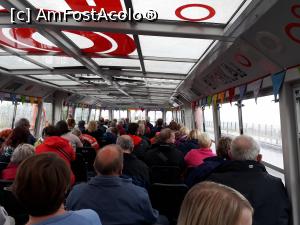 [P07] Dar plimbarea a fost un fâs. Am mers vreo 200 de m pe canal, dintre care vreo 180 printr-un tunel și gata... Nimic spectaculos. Și nu se vedea mare lucru afară pentru că nu ne-am depărtat de zonă mai deloc.  » foto by Aurici
 - 
<span class="allrVoted glyphicon glyphicon-heart hidden" id="av938827"></span>
<a class="m-l-10 hidden" id="sv938827" onclick="voting_Foto_DelVot(,938827,7991)" role="button">șterge vot <span class="glyphicon glyphicon-remove"></span></a>
<a id="v9938827" class=" c-red"  onclick="voting_Foto_SetVot(938827)" role="button"><span class="glyphicon glyphicon-heart-empty"></span> <b>LIKE</b> = Votează poza</a> <img class="hidden"  id="f938827W9" src="/imagini/loader.gif" border="0" /><span class="AjErrMes hidden" id="e938827ErM"></span>