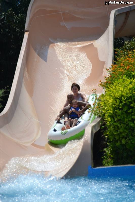 [P28] Fasouri Watermania – Water Park Limassol » foto by TraianS
 - 
<span class="allrVoted glyphicon glyphicon-heart hidden" id="av544478"></span>
<a class="m-l-10 hidden" id="sv544478" onclick="voting_Foto_DelVot(,544478,7992)" role="button">șterge vot <span class="glyphicon glyphicon-remove"></span></a>
<a id="v9544478" class=" c-red"  onclick="voting_Foto_SetVot(544478)" role="button"><span class="glyphicon glyphicon-heart-empty"></span> <b>LIKE</b> = Votează poza</a> <img class="hidden"  id="f544478W9" src="/imagini/loader.gif" border="0" /><span class="AjErrMes hidden" id="e544478ErM"></span>