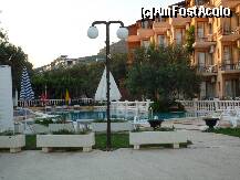 [P03] Vedere cu piscina si motelul » foto by relu17*
 - 
<span class="allrVoted glyphicon glyphicon-heart hidden" id="av193593"></span>
<a class="m-l-10 hidden" id="sv193593" onclick="voting_Foto_DelVot(,193593,8008)" role="button">șterge vot <span class="glyphicon glyphicon-remove"></span></a>
<a id="v9193593" class=" c-red"  onclick="voting_Foto_SetVot(193593)" role="button"><span class="glyphicon glyphicon-heart-empty"></span> <b>LIKE</b> = Votează poza</a> <img class="hidden"  id="f193593W9" src="/imagini/loader.gif" border="0" /><span class="AjErrMes hidden" id="e193593ErM"></span>