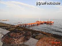 [P12] plaja si pontonul. comparati plaja din fotografie cu cea de pe site!!! » foto by cosminp
 - 
<span class="allrVoted glyphicon glyphicon-heart hidden" id="av163864"></span>
<a class="m-l-10 hidden" id="sv163864" onclick="voting_Foto_DelVot(,163864,8008)" role="button">șterge vot <span class="glyphicon glyphicon-remove"></span></a>
<a id="v9163864" class=" c-red"  onclick="voting_Foto_SetVot(163864)" role="button"><span class="glyphicon glyphicon-heart-empty"></span> <b>LIKE</b> = Votează poza</a> <img class="hidden"  id="f163864W9" src="/imagini/loader.gif" border="0" /><span class="AjErrMes hidden" id="e163864ErM"></span>