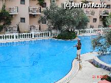 [P22] dimineata se curata piscina » foto by cosminp
 - 
<span class="allrVoted glyphicon glyphicon-heart hidden" id="av163876"></span>
<a class="m-l-10 hidden" id="sv163876" onclick="voting_Foto_DelVot(,163876,8008)" role="button">șterge vot <span class="glyphicon glyphicon-remove"></span></a>
<a id="v9163876" class=" c-red"  onclick="voting_Foto_SetVot(163876)" role="button"><span class="glyphicon glyphicon-heart-empty"></span> <b>LIKE</b> = Votează poza</a> <img class="hidden"  id="f163876W9" src="/imagini/loader.gif" border="0" /><span class="AjErrMes hidden" id="e163876ErM"></span>