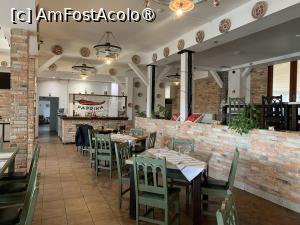 [P08] Restaurant Paprika-interior » foto by AZE
 - 
<span class="allrVoted glyphicon glyphicon-heart hidden" id="av1416729"></span>
<a class="m-l-10 hidden" id="sv1416729" onclick="voting_Foto_DelVot(,1416729,8012)" role="button">șterge vot <span class="glyphicon glyphicon-remove"></span></a>
<a id="v91416729" class=" c-red"  onclick="voting_Foto_SetVot(1416729)" role="button"><span class="glyphicon glyphicon-heart-empty"></span> <b>LIKE</b> = Votează poza</a> <img class="hidden"  id="f1416729W9" src="/imagini/loader.gif" border="0" /><span class="AjErrMes hidden" id="e1416729ErM"></span>