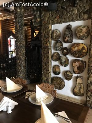 [P31] Prin restaurant » foto by krisstinna
 - 
<span class="allrVoted glyphicon glyphicon-heart hidden" id="av1131299"></span>
<a class="m-l-10 hidden" id="sv1131299" onclick="voting_Foto_DelVot(,1131299,8012)" role="button">șterge vot <span class="glyphicon glyphicon-remove"></span></a>
<a id="v91131299" class=" c-red"  onclick="voting_Foto_SetVot(1131299)" role="button"><span class="glyphicon glyphicon-heart-empty"></span> <b>LIKE</b> = Votează poza</a> <img class="hidden"  id="f1131299W9" src="/imagini/loader.gif" border="0" /><span class="AjErrMes hidden" id="e1131299ErM"></span>