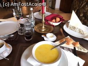 [P51] Burta domnului, adică ciorba din ciorapi flaușați » foto by krisstinna
 - 
<span class="allrVoted glyphicon glyphicon-heart hidden" id="av1131327"></span>
<a class="m-l-10 hidden" id="sv1131327" onclick="voting_Foto_DelVot(,1131327,8012)" role="button">șterge vot <span class="glyphicon glyphicon-remove"></span></a>
<a id="v91131327" class=" c-red"  onclick="voting_Foto_SetVot(1131327)" role="button"><span class="glyphicon glyphicon-heart-empty"></span> <b>LIKE</b> = Votează poza</a> <img class="hidden"  id="f1131327W9" src="/imagini/loader.gif" border="0" /><span class="AjErrMes hidden" id="e1131327ErM"></span>