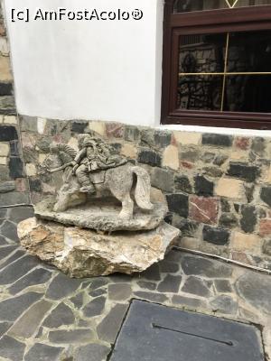 [P06] Prin curtea castelului » foto by krisstinna
 - 
<span class="allrVoted glyphicon glyphicon-heart hidden" id="av1131266"></span>
<a class="m-l-10 hidden" id="sv1131266" onclick="voting_Foto_DelVot(,1131266,8012)" role="button">șterge vot <span class="glyphicon glyphicon-remove"></span></a>
<a id="v91131266" class=" c-red"  onclick="voting_Foto_SetVot(1131266)" role="button"><span class="glyphicon glyphicon-heart-empty"></span> <b>LIKE</b> = Votează poza</a> <img class="hidden"  id="f1131266W9" src="/imagini/loader.gif" border="0" /><span class="AjErrMes hidden" id="e1131266ErM"></span>