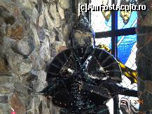 [P12] Una dintre statuetele de la intrarea in Castelul Dracula » foto by Alina Morar
 - 
<span class="allrVoted glyphicon glyphicon-heart hidden" id="av163639"></span>
<a class="m-l-10 hidden" id="sv163639" onclick="voting_Foto_DelVot(,163639,8012)" role="button">șterge vot <span class="glyphicon glyphicon-remove"></span></a>
<a id="v9163639" class=" c-red"  onclick="voting_Foto_SetVot(163639)" role="button"><span class="glyphicon glyphicon-heart-empty"></span> <b>LIKE</b> = Votează poza</a> <img class="hidden"  id="f163639W9" src="/imagini/loader.gif" border="0" /><span class="AjErrMes hidden" id="e163639ErM"></span>