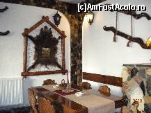 [P09] Incaperea restaurantului de la primul nivel e decorat in stil traditional romanesc » foto by Alina Morar
 - 
<span class="allrVoted glyphicon glyphicon-heart hidden" id="av163634"></span>
<a class="m-l-10 hidden" id="sv163634" onclick="voting_Foto_DelVot(,163634,8012)" role="button">șterge vot <span class="glyphicon glyphicon-remove"></span></a>
<a id="v9163634" class=" c-red"  onclick="voting_Foto_SetVot(163634)" role="button"><span class="glyphicon glyphicon-heart-empty"></span> <b>LIKE</b> = Votează poza</a> <img class="hidden"  id="f163634W9" src="/imagini/loader.gif" border="0" /><span class="AjErrMes hidden" id="e163634ErM"></span>