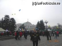 [P11] Ukraina - Kiev - Norodul si nărodul. » foto by popescu.borsa*
 - 
<span class="allrVoted glyphicon glyphicon-heart hidden" id="av163693"></span>
<a class="m-l-10 hidden" id="sv163693" onclick="voting_Foto_DelVot(,163693,8014)" role="button">șterge vot <span class="glyphicon glyphicon-remove"></span></a>
<a id="v9163693" class=" c-red"  onclick="voting_Foto_SetVot(163693)" role="button"><span class="glyphicon glyphicon-heart-empty"></span> <b>LIKE</b> = Votează poza</a> <img class="hidden"  id="f163693W9" src="/imagini/loader.gif" border="0" /><span class="AjErrMes hidden" id="e163693ErM"></span>
