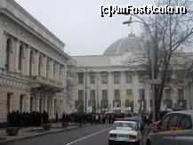 [P05] Ukraina - Kiev - Proteste in fata Palatului Parlamentului » foto by popescu.borsa*
 - 
<span class="allrVoted glyphicon glyphicon-heart hidden" id="av163687"></span>
<a class="m-l-10 hidden" id="sv163687" onclick="voting_Foto_DelVot(,163687,8014)" role="button">șterge vot <span class="glyphicon glyphicon-remove"></span></a>
<a id="v9163687" class=" c-red"  onclick="voting_Foto_SetVot(163687)" role="button"><span class="glyphicon glyphicon-heart-empty"></span> <b>LIKE</b> = Votează poza</a> <img class="hidden"  id="f163687W9" src="/imagini/loader.gif" border="0" /><span class="AjErrMes hidden" id="e163687ErM"></span>