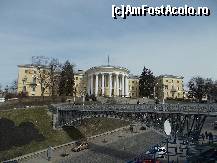 [P18] Maidan Nezalezhnosti - Piata Independentei » foto by delfinson
 - 
<span class="allrVoted glyphicon glyphicon-heart hidden" id="av492945"></span>
<a class="m-l-10 hidden" id="sv492945" onclick="voting_Foto_DelVot(,492945,8014)" role="button">șterge vot <span class="glyphicon glyphicon-remove"></span></a>
<a id="v9492945" class=" c-red"  onclick="voting_Foto_SetVot(492945)" role="button"><span class="glyphicon glyphicon-heart-empty"></span> <b>LIKE</b> = Votează poza</a> <img class="hidden"  id="f492945W9" src="/imagini/loader.gif" border="0" /><span class="AjErrMes hidden" id="e492945ErM"></span>