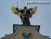 [P30] Maidan Nezalezhnosti - Piata Independentei » foto by delfinson
 - 
<span class="allrVoted glyphicon glyphicon-heart hidden" id="av492957"></span>
<a class="m-l-10 hidden" id="sv492957" onclick="voting_Foto_DelVot(,492957,8014)" role="button">șterge vot <span class="glyphicon glyphicon-remove"></span></a>
<a id="v9492957" class=" c-red"  onclick="voting_Foto_SetVot(492957)" role="button"><span class="glyphicon glyphicon-heart-empty"></span> <b>LIKE</b> = Votează poza</a> <img class="hidden"  id="f492957W9" src="/imagini/loader.gif" border="0" /><span class="AjErrMes hidden" id="e492957ErM"></span>