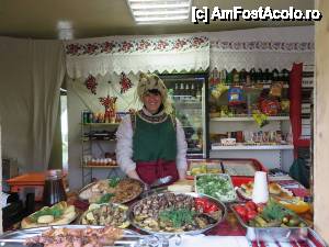 [P10] Toneta cu mancare in parc » foto by mctraveler
 - 
<span class="allrVoted glyphicon glyphicon-heart hidden" id="av485811"></span>
<a class="m-l-10 hidden" id="sv485811" onclick="voting_Foto_DelVot(,485811,8014)" role="button">șterge vot <span class="glyphicon glyphicon-remove"></span></a>
<a id="v9485811" class=" c-red"  onclick="voting_Foto_SetVot(485811)" role="button"><span class="glyphicon glyphicon-heart-empty"></span> <b>LIKE</b> = Votează poza</a> <img class="hidden"  id="f485811W9" src="/imagini/loader.gif" border="0" /><span class="AjErrMes hidden" id="e485811ErM"></span>