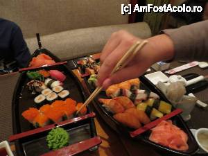 [P08] Sushi time...  » foto by mctraveler
 - 
<span class="allrVoted glyphicon glyphicon-heart hidden" id="av485809"></span>
<a class="m-l-10 hidden" id="sv485809" onclick="voting_Foto_DelVot(,485809,8014)" role="button">șterge vot <span class="glyphicon glyphicon-remove"></span></a>
<a id="v9485809" class=" c-red"  onclick="voting_Foto_SetVot(485809)" role="button"><span class="glyphicon glyphicon-heart-empty"></span> <b>LIKE</b> = Votează poza</a> <img class="hidden"  id="f485809W9" src="/imagini/loader.gif" border="0" /><span class="AjErrMes hidden" id="e485809ErM"></span>