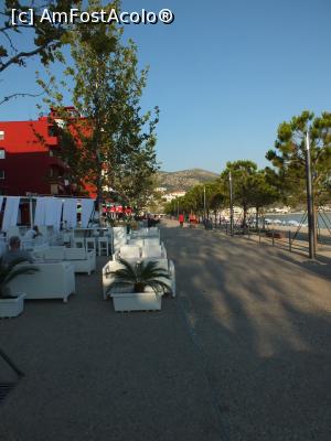 [P13] Faleza din Himare, în dreapta este plaja publică » foto by dognean
 - 
<span class="allrVoted glyphicon glyphicon-heart hidden" id="av883707"></span>
<a class="m-l-10 hidden" id="sv883707" onclick="voting_Foto_DelVot(,883707,8016)" role="button">șterge vot <span class="glyphicon glyphicon-remove"></span></a>
<a id="v9883707" class=" c-red"  onclick="voting_Foto_SetVot(883707)" role="button"><span class="glyphicon glyphicon-heart-empty"></span> <b>LIKE</b> = Votează poza</a> <img class="hidden"  id="f883707W9" src="/imagini/loader.gif" border="0" /><span class="AjErrMes hidden" id="e883707ErM"></span>