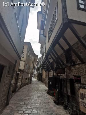 [P30] Stradă îngustă în vechiul Ohrid » foto by Marius 72
 - 
<span class="allrVoted glyphicon glyphicon-heart hidden" id="av1235083"></span>
<a class="m-l-10 hidden" id="sv1235083" onclick="voting_Foto_DelVot(,1235083,8016)" role="button">șterge vot <span class="glyphicon glyphicon-remove"></span></a>
<a id="v91235083" class=" c-red"  onclick="voting_Foto_SetVot(1235083)" role="button"><span class="glyphicon glyphicon-heart-empty"></span> <b>LIKE</b> = Votează poza</a> <img class="hidden"  id="f1235083W9" src="/imagini/loader.gif" border="0" /><span class="AjErrMes hidden" id="e1235083ErM"></span>