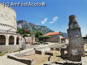 [P03] Prin cetatea Kruja » foto by Marius 72
 - 
<span class="allrVoted glyphicon glyphicon-heart hidden" id="av1249865"></span>
<a class="m-l-10 hidden" id="sv1249865" onclick="voting_Foto_DelVot(,1249865,8016)" role="button">șterge vot <span class="glyphicon glyphicon-remove"></span></a>
<a id="v91249865" class=" c-red"  onclick="voting_Foto_SetVot(1249865)" role="button"><span class="glyphicon glyphicon-heart-empty"></span> <b>LIKE</b> = Votează poza</a> <img class="hidden"  id="f1249865W9" src="/imagini/loader.gif" border="0" /><span class="AjErrMes hidden" id="e1249865ErM"></span>