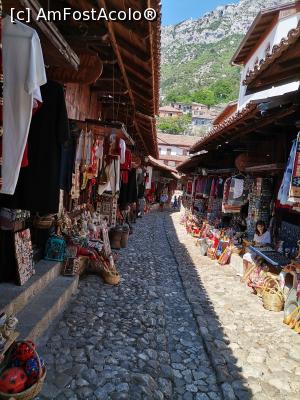 [P05] Bazarul din Kruja » foto by Marius 72
 - 
<span class="allrVoted glyphicon glyphicon-heart hidden" id="av1249867"></span>
<a class="m-l-10 hidden" id="sv1249867" onclick="voting_Foto_DelVot(,1249867,8016)" role="button">șterge vot <span class="glyphicon glyphicon-remove"></span></a>
<a id="v91249867" class=" c-red"  onclick="voting_Foto_SetVot(1249867)" role="button"><span class="glyphicon glyphicon-heart-empty"></span> <b>LIKE</b> = Votează poza</a> <img class="hidden"  id="f1249867W9" src="/imagini/loader.gif" border="0" /><span class="AjErrMes hidden" id="e1249867ErM"></span>