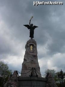 [P27] Monumentul Russalka, sau ingerul cu crucea » foto by MCM
 - 
<span class="allrVoted glyphicon glyphicon-heart hidden" id="av314323"></span>
<a class="m-l-10 hidden" id="sv314323" onclick="voting_Foto_DelVot(,314323,8031)" role="button">șterge vot <span class="glyphicon glyphicon-remove"></span></a>
<a id="v9314323" class=" c-red"  onclick="voting_Foto_SetVot(314323)" role="button"><span class="glyphicon glyphicon-heart-empty"></span> <b>LIKE</b> = Votează poza</a> <img class="hidden"  id="f314323W9" src="/imagini/loader.gif" border="0" /><span class="AjErrMes hidden" id="e314323ErM"></span>