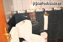 [P25] coltul baiei cu toaleta » foto by liviadavidescu
 - 
<span class="allrVoted glyphicon glyphicon-heart hidden" id="av164490"></span>
<a class="m-l-10 hidden" id="sv164490" onclick="voting_Foto_DelVot(,164490,8034)" role="button">șterge vot <span class="glyphicon glyphicon-remove"></span></a>
<a id="v9164490" class=" c-red"  onclick="voting_Foto_SetVot(164490)" role="button"><span class="glyphicon glyphicon-heart-empty"></span> <b>LIKE</b> = Votează poza</a> <img class="hidden"  id="f164490W9" src="/imagini/loader.gif" border="0" /><span class="AjErrMes hidden" id="e164490ErM"></span>