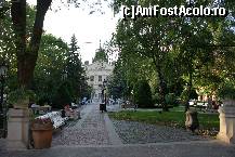 [P33] Parcul din faţa Teatrului de Stat » foto by Costi
 - 
<span class="allrVoted glyphicon glyphicon-heart hidden" id="av164861"></span>
<a class="m-l-10 hidden" id="sv164861" onclick="voting_Foto_DelVot(,164861,8041)" role="button">șterge vot <span class="glyphicon glyphicon-remove"></span></a>
<a id="v9164861" class=" c-red"  onclick="voting_Foto_SetVot(164861)" role="button"><span class="glyphicon glyphicon-heart-empty"></span> <b>LIKE</b> = Votează poza</a> <img class="hidden"  id="f164861W9" src="/imagini/loader.gif" border="0" /><span class="AjErrMes hidden" id="e164861ErM"></span>