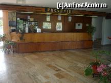 [P03] Hotel Scoica - Receptia. » foto by Horia
 - 
<span class="allrVoted glyphicon glyphicon-heart hidden" id="av164851"></span>
<a class="m-l-10 hidden" id="sv164851" onclick="voting_Foto_DelVot(,164851,8042)" role="button">șterge vot <span class="glyphicon glyphicon-remove"></span></a>
<a id="v9164851" class=" c-red"  onclick="voting_Foto_SetVot(164851)" role="button"><span class="glyphicon glyphicon-heart-empty"></span> <b>LIKE</b> = Votează poza</a> <img class="hidden"  id="f164851W9" src="/imagini/loader.gif" border="0" /><span class="AjErrMes hidden" id="e164851ErM"></span>