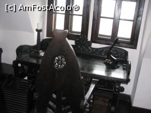 [P20] Castelul Bran - mobilier si alte articole » foto by mishu
 - 
<span class="allrVoted glyphicon glyphicon-heart hidden" id="av801806"></span>
<a class="m-l-10 hidden" id="sv801806" onclick="voting_Foto_DelVot(,801806,8046)" role="button">șterge vot <span class="glyphicon glyphicon-remove"></span></a>
<a id="v9801806" class=" c-red"  onclick="voting_Foto_SetVot(801806)" role="button"><span class="glyphicon glyphicon-heart-empty"></span> <b>LIKE</b> = Votează poza</a> <img class="hidden"  id="f801806W9" src="/imagini/loader.gif" border="0" /><span class="AjErrMes hidden" id="e801806ErM"></span>