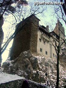 [P01] Hoinari prin Bran iarna....Castelul Bran » foto by magdalena
 - 
<span class="allrVoted glyphicon glyphicon-heart hidden" id="av291164"></span>
<a class="m-l-10 hidden" id="sv291164" onclick="voting_Foto_DelVot(,291164,8046)" role="button">șterge vot <span class="glyphicon glyphicon-remove"></span></a>
<a id="v9291164" class=" c-red"  onclick="voting_Foto_SetVot(291164)" role="button"><span class="glyphicon glyphicon-heart-empty"></span> <b>LIKE</b> = Votează poza</a> <img class="hidden"  id="f291164W9" src="/imagini/loader.gif" border="0" /><span class="AjErrMes hidden" id="e291164ErM"></span>