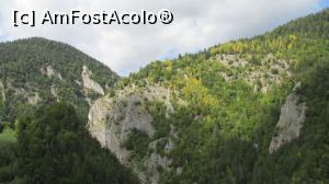 [P26] Inceput de toamna in satul Pestera » foto by simplegirl
 - 
<span class="allrVoted glyphicon glyphicon-heart hidden" id="av905177"></span>
<a class="m-l-10 hidden" id="sv905177" onclick="voting_Foto_DelVot(,905177,8046)" role="button">șterge vot <span class="glyphicon glyphicon-remove"></span></a>
<a id="v9905177" class=" c-red"  onclick="voting_Foto_SetVot(905177)" role="button"><span class="glyphicon glyphicon-heart-empty"></span> <b>LIKE</b> = Votează poza</a> <img class="hidden"  id="f905177W9" src="/imagini/loader.gif" border="0" /><span class="AjErrMes hidden" id="e905177ErM"></span>