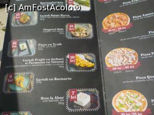 [P11] Garnituri și Pizza » foto by Zoazore
 - 
<span class="allrVoted glyphicon glyphicon-heart hidden" id="av1297777"></span>
<a class="m-l-10 hidden" id="sv1297777" onclick="voting_Foto_DelVot(,1297777,8050)" role="button">șterge vot <span class="glyphicon glyphicon-remove"></span></a>
<a id="v91297777" class=" c-red"  onclick="voting_Foto_SetVot(1297777)" role="button"><span class="glyphicon glyphicon-heart-empty"></span> <b>LIKE</b> = Votează poza</a> <img class="hidden"  id="f1297777W9" src="/imagini/loader.gif" border="0" /><span class="AjErrMes hidden" id="e1297777ErM"></span>