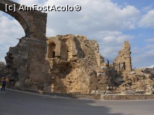[P04] Side - orașul antic. Poarta lui Vespasian.  » foto by iulianic
 - 
<span class="allrVoted glyphicon glyphicon-heart hidden" id="av1121407"></span>
<a class="m-l-10 hidden" id="sv1121407" onclick="voting_Foto_DelVot(,1121407,8053)" role="button">șterge vot <span class="glyphicon glyphicon-remove"></span></a>
<a id="v91121407" class=" c-red"  onclick="voting_Foto_SetVot(1121407)" role="button"><span class="glyphicon glyphicon-heart-empty"></span> <b>LIKE</b> = Votează poza</a> <img class="hidden"  id="f1121407W9" src="/imagini/loader.gif" border="0" /><span class="AjErrMes hidden" id="e1121407ErM"></span>