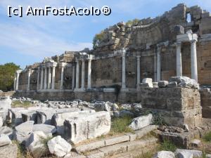 [P06] Side - orașul antic. Agora, locul de socializare și de comerț cu sclavi.  » foto by iulianic
 - 
<span class="allrVoted glyphicon glyphicon-heart hidden" id="av1121411"></span>
<a class="m-l-10 hidden" id="sv1121411" onclick="voting_Foto_DelVot(,1121411,8053)" role="button">șterge vot <span class="glyphicon glyphicon-remove"></span></a>
<a id="v91121411" class=" c-red"  onclick="voting_Foto_SetVot(1121411)" role="button"><span class="glyphicon glyphicon-heart-empty"></span> <b>LIKE</b> = Votează poza</a> <img class="hidden"  id="f1121411W9" src="/imagini/loader.gif" border="0" /><span class="AjErrMes hidden" id="e1121411ErM"></span>