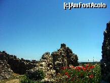 [P17] Side, ruine din diferite constructii, in spate este marea » foto by magdalena
 - 
<span class="allrVoted glyphicon glyphicon-heart hidden" id="av271561"></span>
<a class="m-l-10 hidden" id="sv271561" onclick="voting_Foto_DelVot(,271561,8053)" role="button">șterge vot <span class="glyphicon glyphicon-remove"></span></a>
<a id="v9271561" class=" c-red"  onclick="voting_Foto_SetVot(271561)" role="button"><span class="glyphicon glyphicon-heart-empty"></span> <b>LIKE</b> = Votează poza</a> <img class="hidden"  id="f271561W9" src="/imagini/loader.gif" border="0" /><span class="AjErrMes hidden" id="e271561ErM"></span>