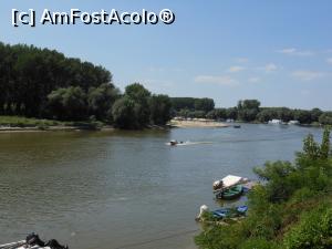 [P41] Călărași - Brațul Borcea.  » foto by iulianic
 - 
<span class="allrVoted glyphicon glyphicon-heart hidden" id="av1040857"></span>
<a class="m-l-10 hidden" id="sv1040857" onclick="voting_Foto_DelVot(,1040857,8054)" role="button">șterge vot <span class="glyphicon glyphicon-remove"></span></a>
<a id="v91040857" class=" c-red"  onclick="voting_Foto_SetVot(1040857)" role="button"><span class="glyphicon glyphicon-heart-empty"></span> <b>LIKE</b> = Votează poza</a> <img class="hidden"  id="f1040857W9" src="/imagini/loader.gif" border="0" /><span class="AjErrMes hidden" id="e1040857ErM"></span>